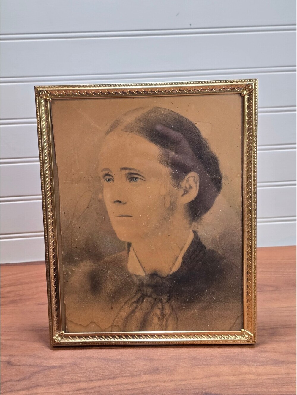 Vintage 80s Brass Rope Picture Frame Victorian Woman Portrait Glass